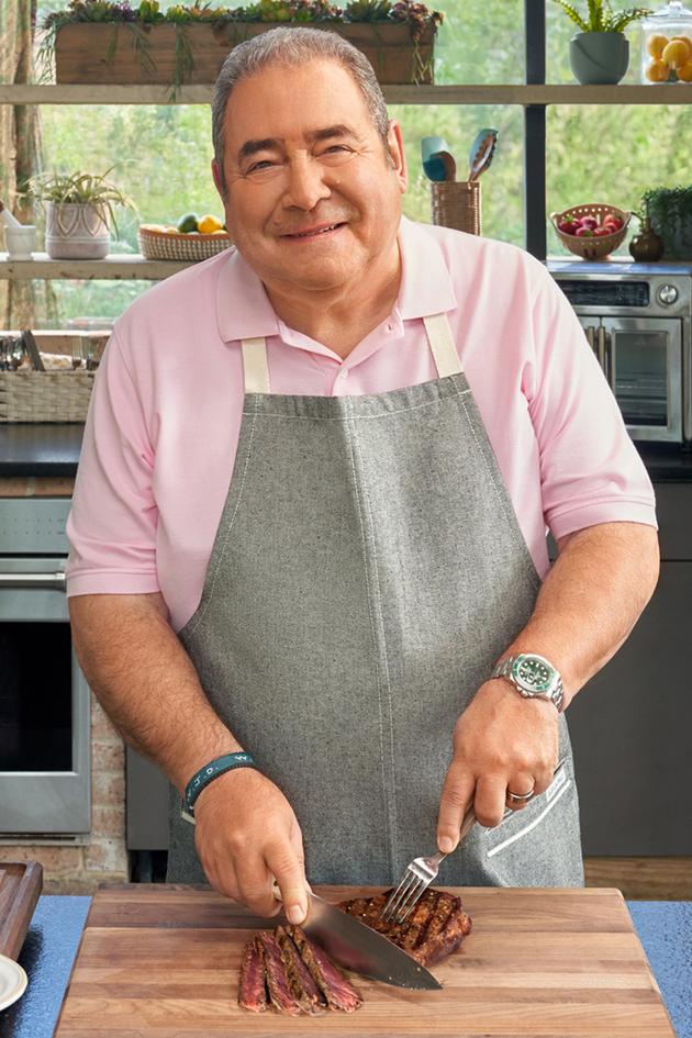 Emeril Cooks
