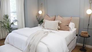 Modern Main Bedroom and Office Modern Main Bedroom and Office