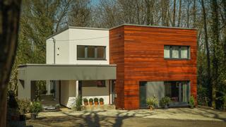 Huge Family Home Huge Family Home