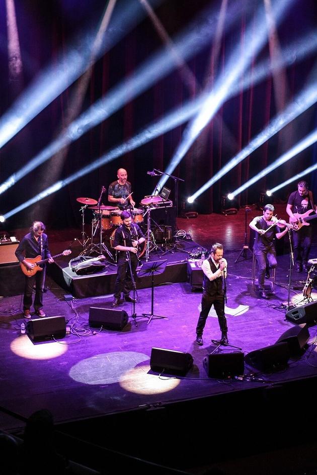 F.L.I.P. Mysteries: Women on the Case