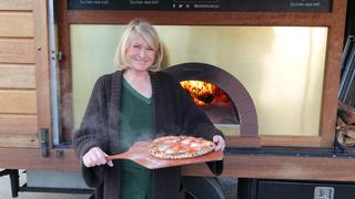 Pizza Perfection: Sicilian and Neapolitan-Style Pizzas Pizza Perfection: Sicilian and Neapolitan-Style Pizzas