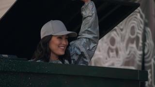 The Bella Twins Brie Bella V. Nikki Bella The Bella Twins Brie Bella V. Nikki Bella