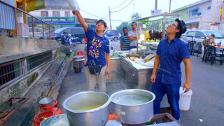 Malaysian Flying Noodles and Pork Bone Soup Malaysian Flying Noodles and Pork Bone Soup