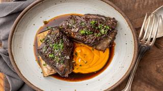 Wine Braised Short Ribs Wine Braised Short Ribs