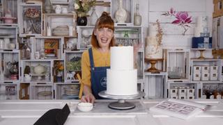 Tiering a Cake Tiering a Cake