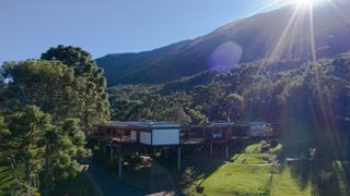 Awesome Escapes Awesome Escapes