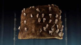 The Macabre Hat of Teeth The Macabre Hat of Teeth