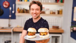 Between Two Buns Between Two Buns