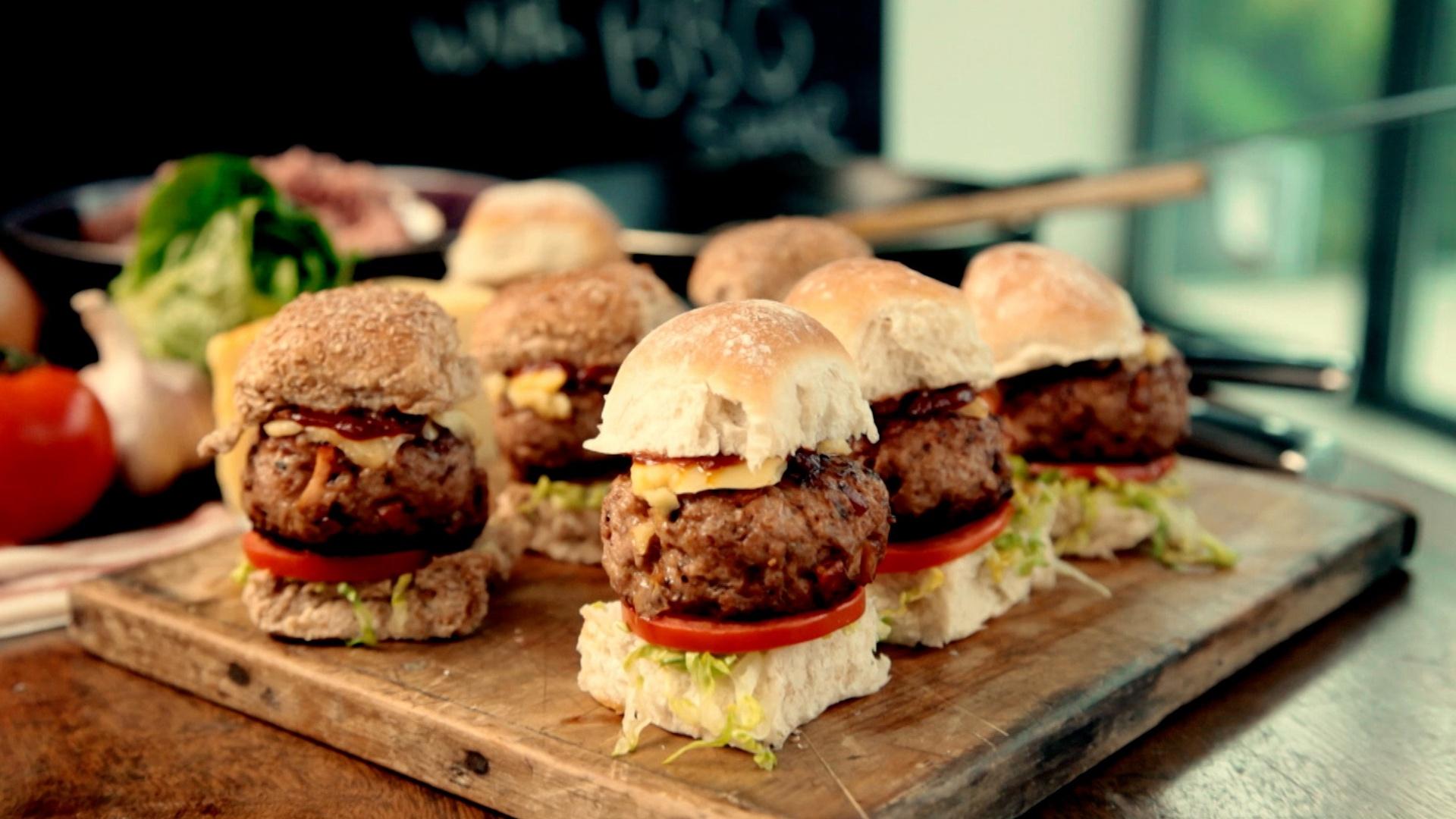 Watch Gordon Ramsay's Ultimate Cooking Course: S1E4 - Real Fast Food on ...
