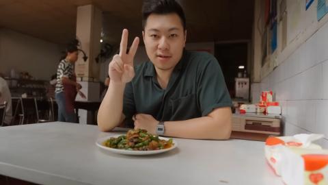 China's Street Restaurants With No Menu but Legendary Food