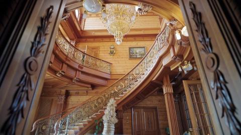 Yanukovych's Hidden Palace