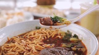 Diners, Drive-Ins and Dives