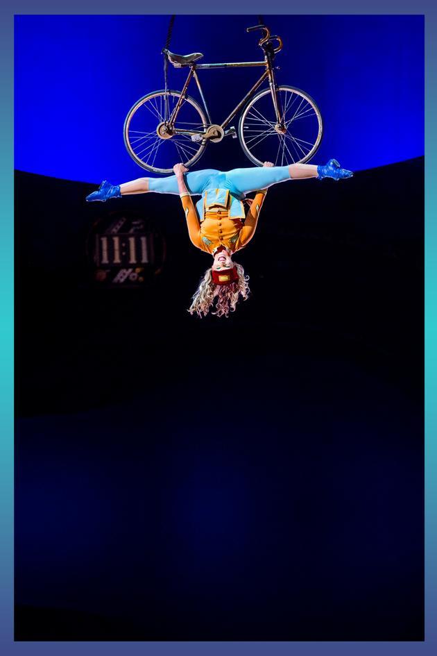 Kurios: Cabinet of Curiosities, "O" & Luzia