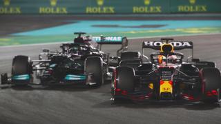 Lewis Hamilton vs. Max Verstappen Lewis Hamilton vs. Max Verstappen
