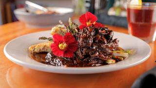 Diners, Drive-Ins and Dives