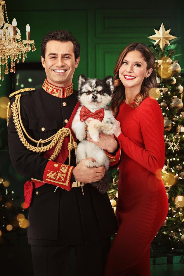 A Royal Christmas Tail