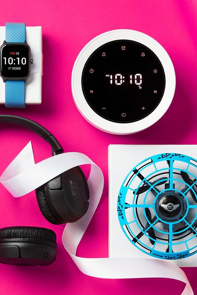 Perfect Presents with Tina & Friends