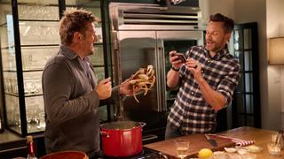 Joel McHale's Christmas Feast Gets Hilariously Out of Control!