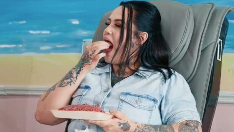 Raw Meat,Snorting Food, Being Huge