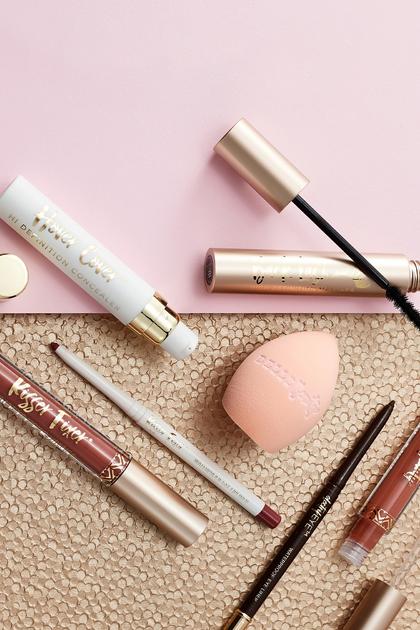 Beauty Besties - Kim Gravel and Mally