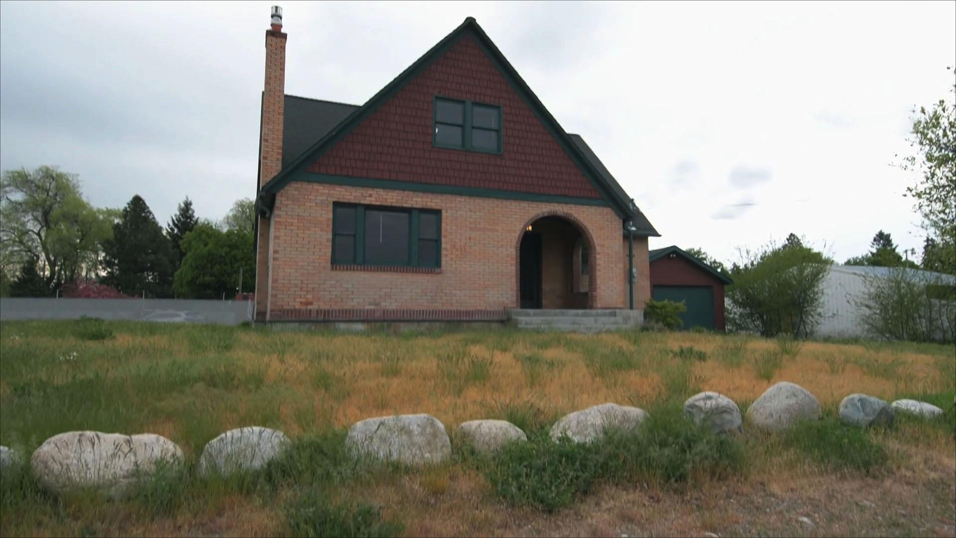 Hunters Lean To Watch House Hunters: S270E12 - Lean Into the '80s on Philo (Free Trial)
