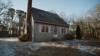 Beachfront Bargain Hunt: Renovation
