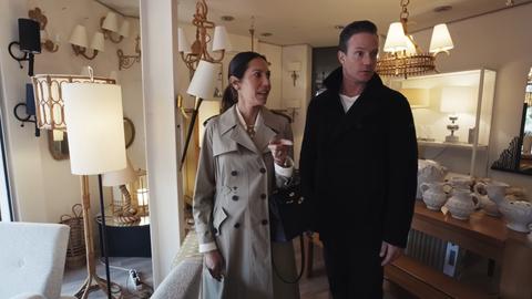 Pro Designer Goes Treasure Hunting in The World's Largest Antiques Market