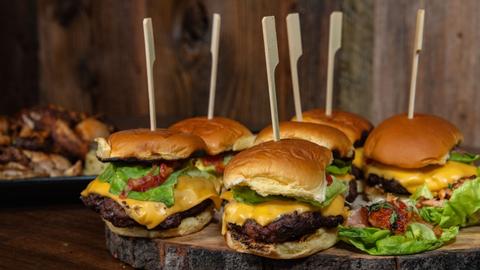 Flay V. Chauhan V. Williamson - Primal BBQ