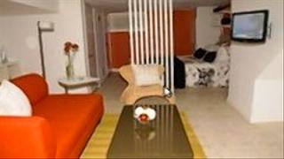 Bonnie & Merv Bonnie & Merv