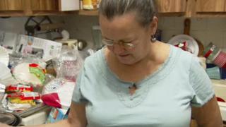 Hoarding: Buried Alive