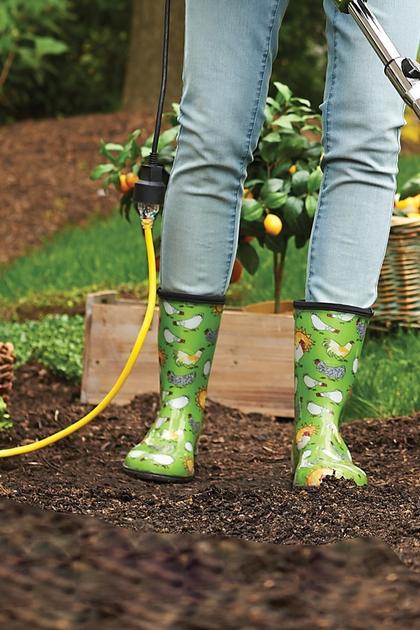Plow & Hearth in the Garden