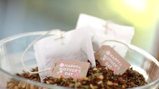 Robert’s DIY Custom Blend Tea for Mother’s Day Robert’s DIY Custom Blend Tea for Mother’s Day