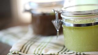 How to Make Sugar & Salt Body Scrubs How to Make Sugar & Salt Body Scrubs