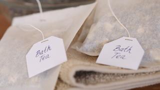 How to Make Relaxing Bath Teas How to Make Relaxing Bath Teas