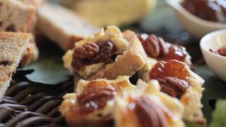 Brie Pecan Fig Jam Crostini Recipe Brie Pecan Fig Jam Crostini Recipe