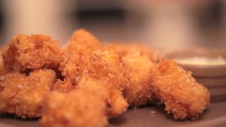 Fried Mac 'n Cheese "Moneyballs" Fried Mac 'n Cheese "Moneyballs"