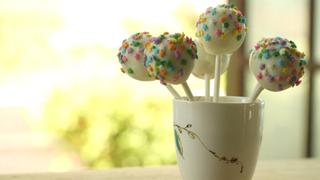 How to Make Easy Cake Pops How to Make Easy Cake Pops