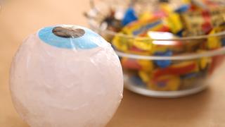 How to Make Halloween Treat Eyeballs How to Make Halloween Treat Eyeballs