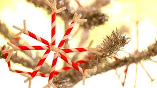 Kid Friendly Craft: Paper Straw Holiday Decorations Kid Friendly Craft: Paper Straw Holiday Decorations