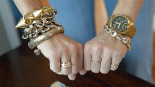 How to Wear Statement Jewelry How to Wear Statement Jewelry
